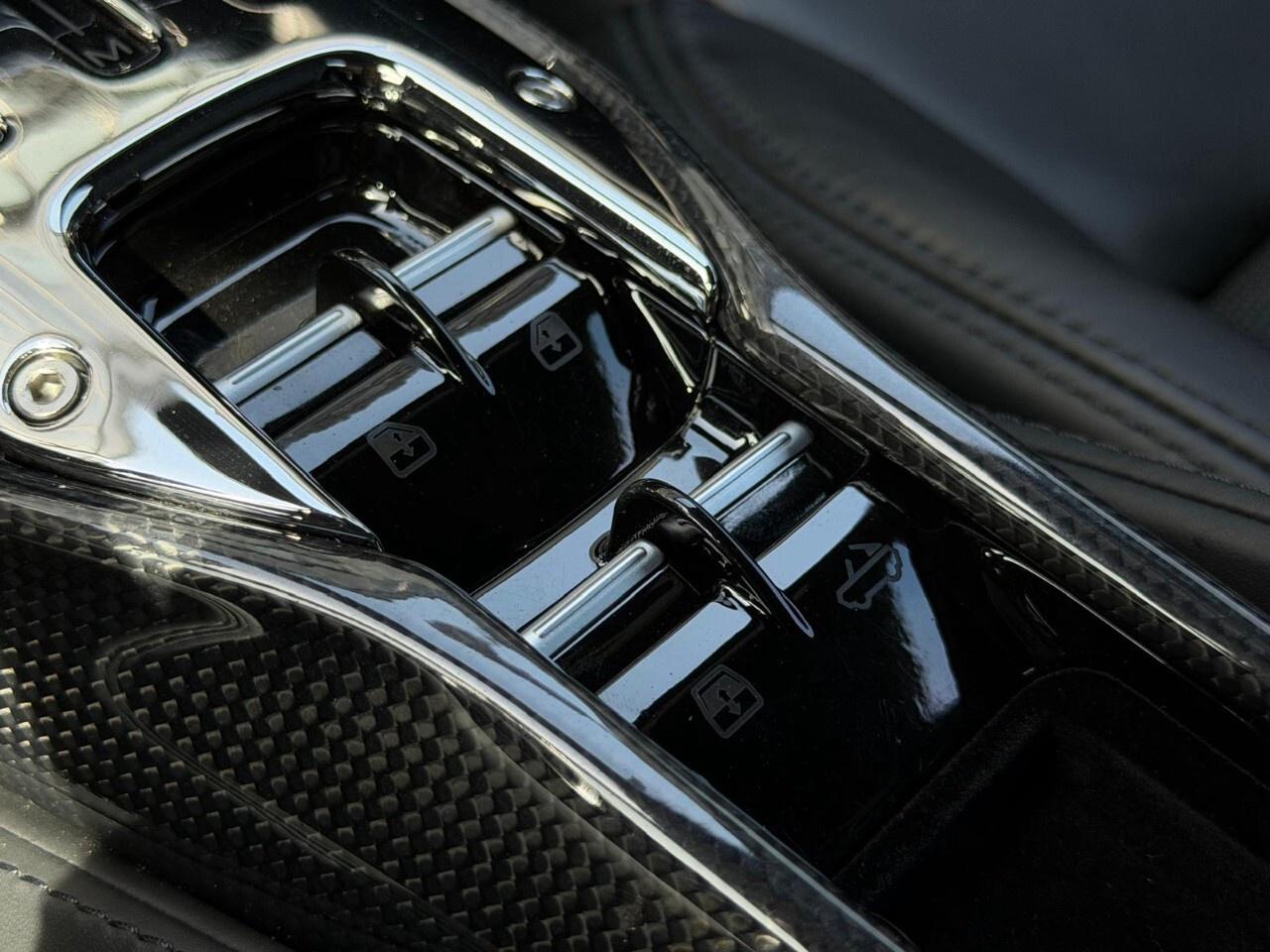 2022 Ferrari SF90 Spider Convertible Photo