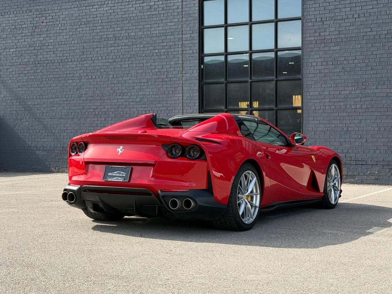 2021 Ferrari 812 GTS Convertible Photo