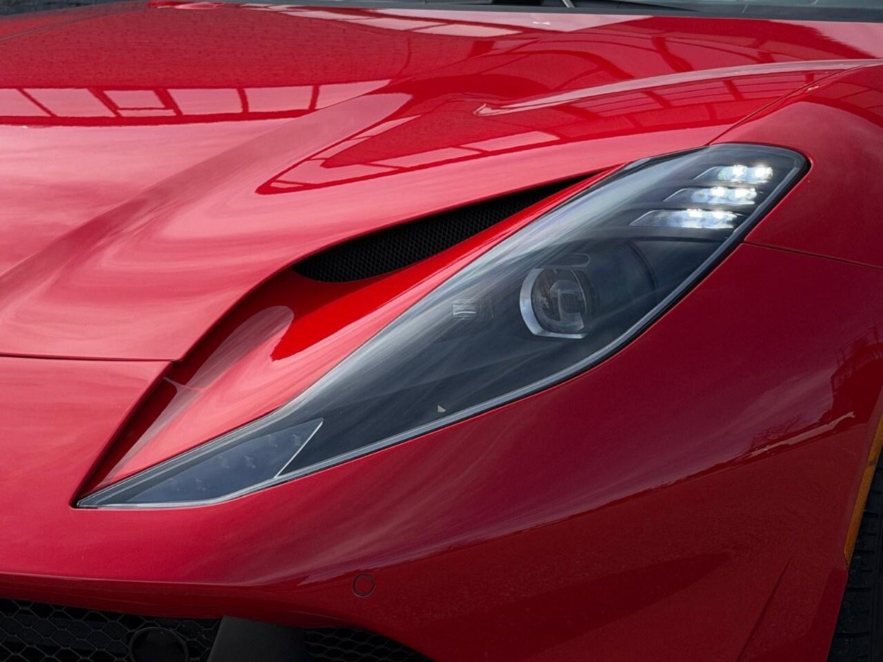 2021 Ferrari 812 GTS Convertible Photo