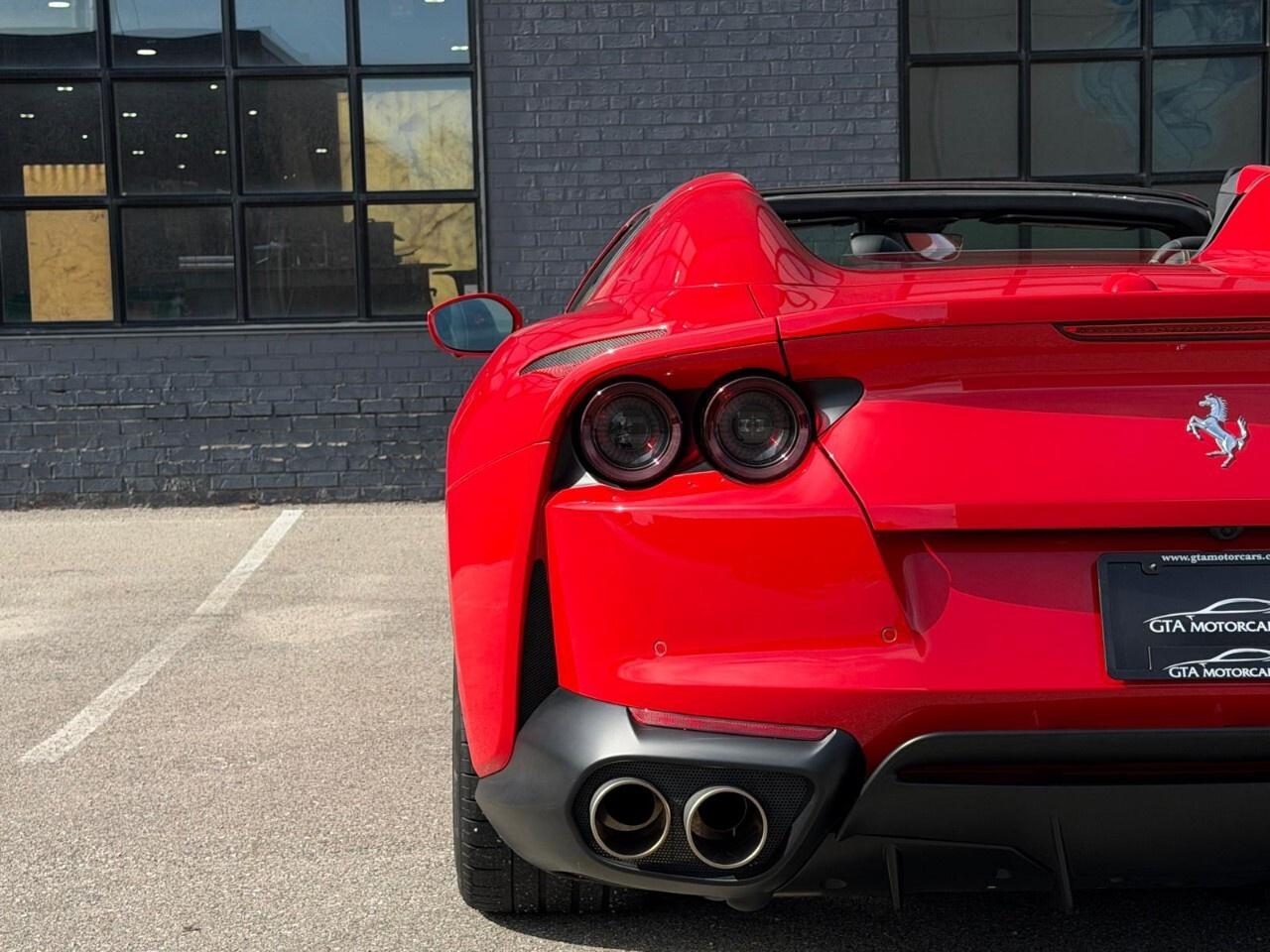 2021 Ferrari 812 GTS Convertible Photo