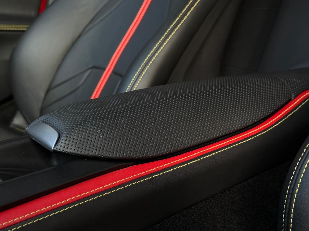 2021 Ferrari 812 GTS Convertible Photo