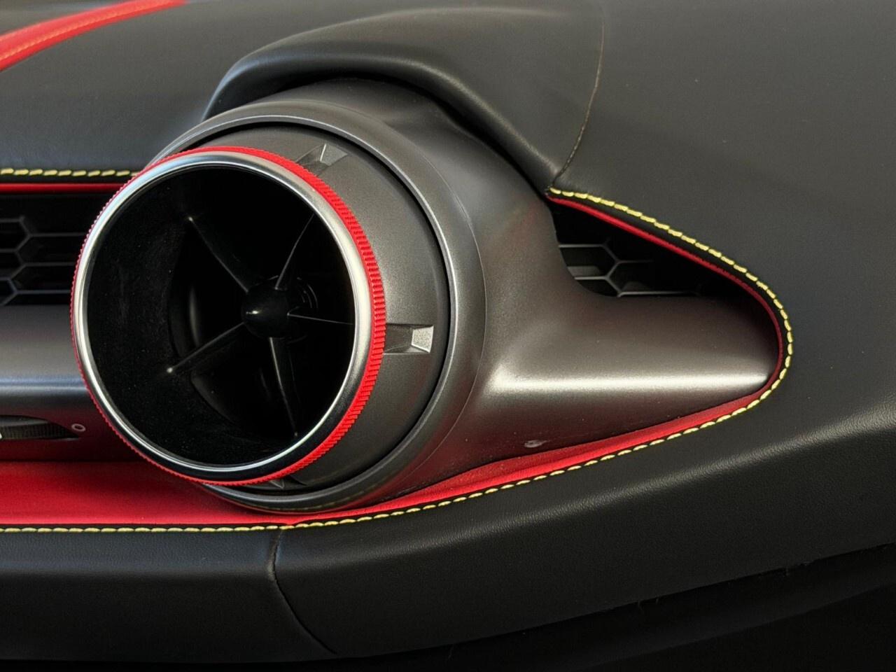 2021 Ferrari 812 GTS Convertible Photo