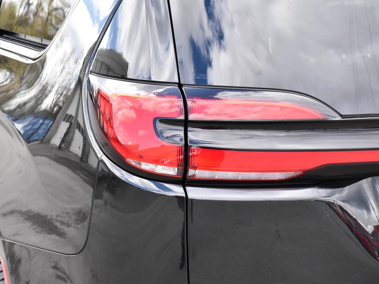 2023 Chrysler Pacifica Limited Photo