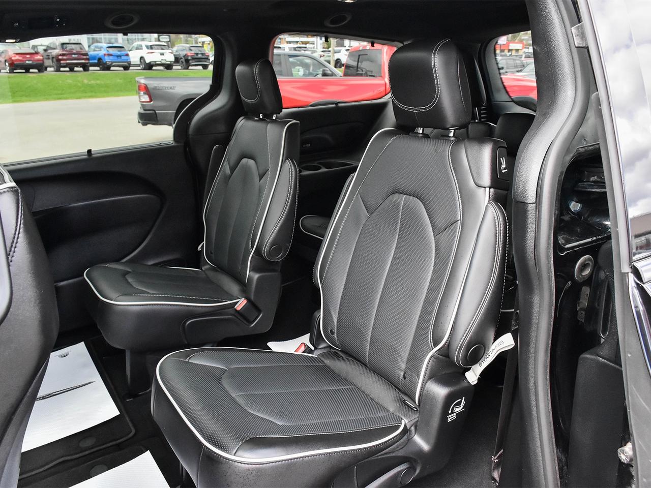 2023 Chrysler Pacifica Limited Photo