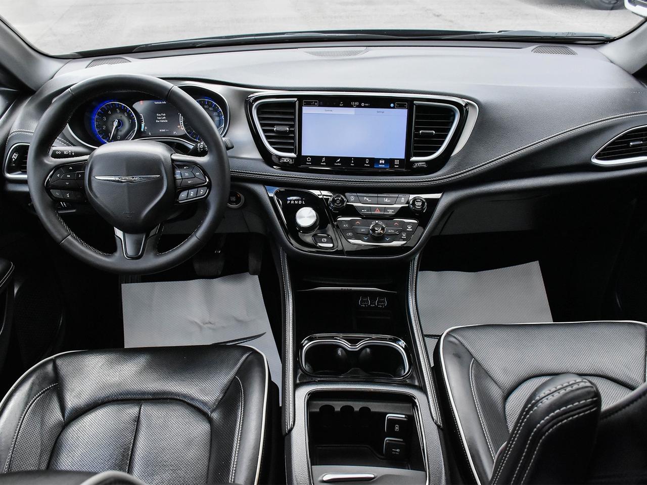 2023 Chrysler Pacifica Limited Photo
