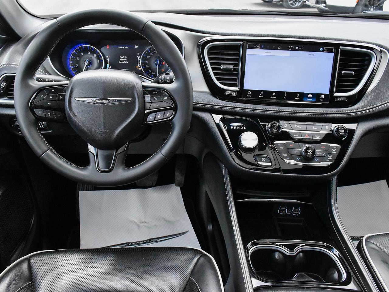2023 Chrysler Pacifica Limited Photo