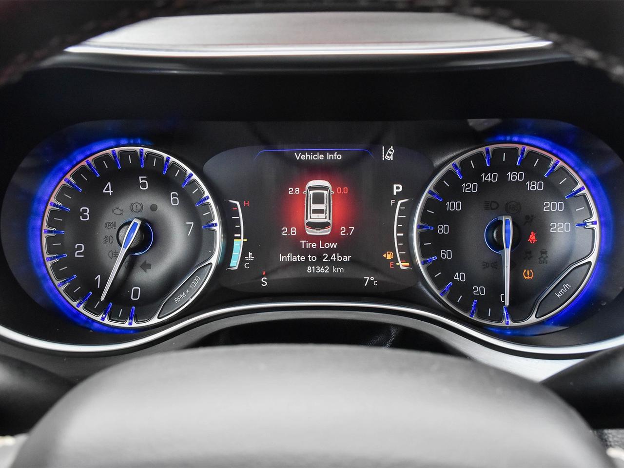 2023 Chrysler Pacifica Limited Photo