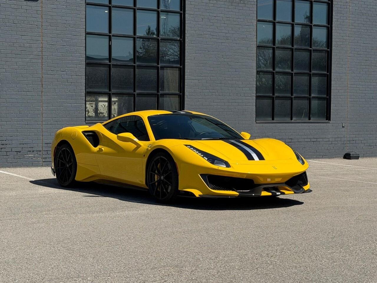 2019 Ferrari 488 Pista COUPE Photo