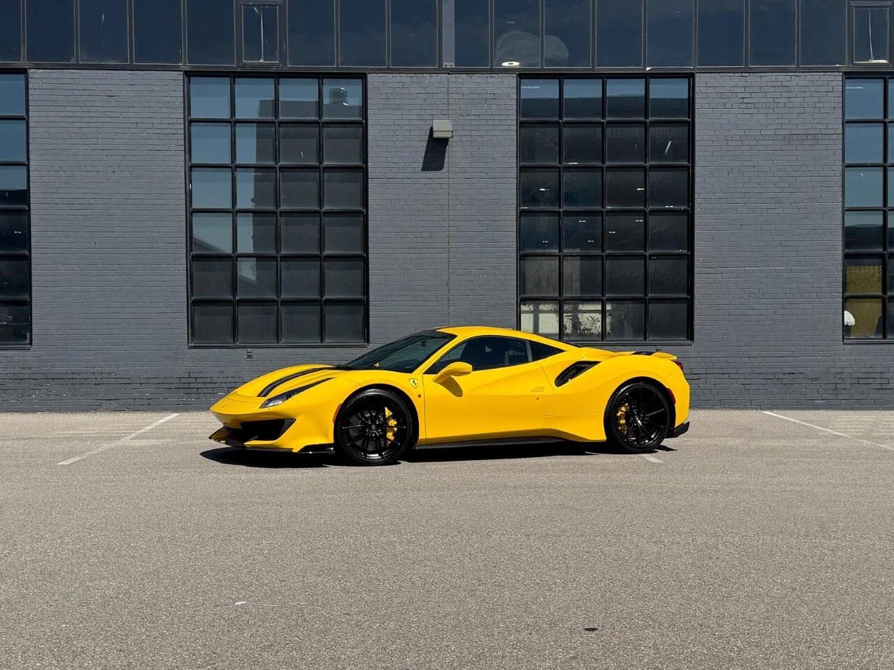 2019 Ferrari 488 Pista COUPE Photo0
