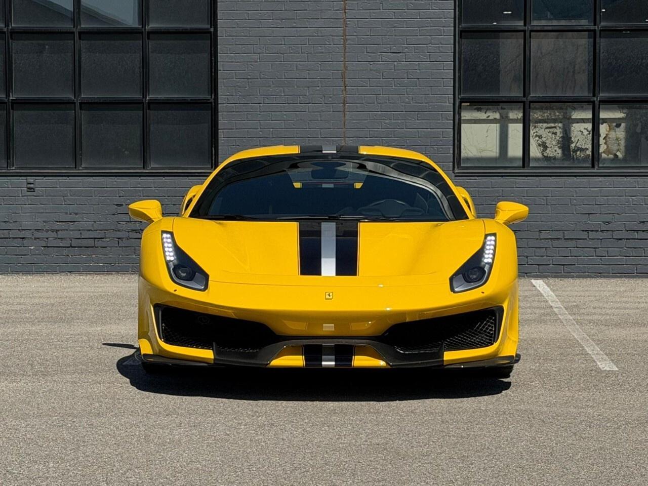 2019 Ferrari 488 Pista COUPE Photo