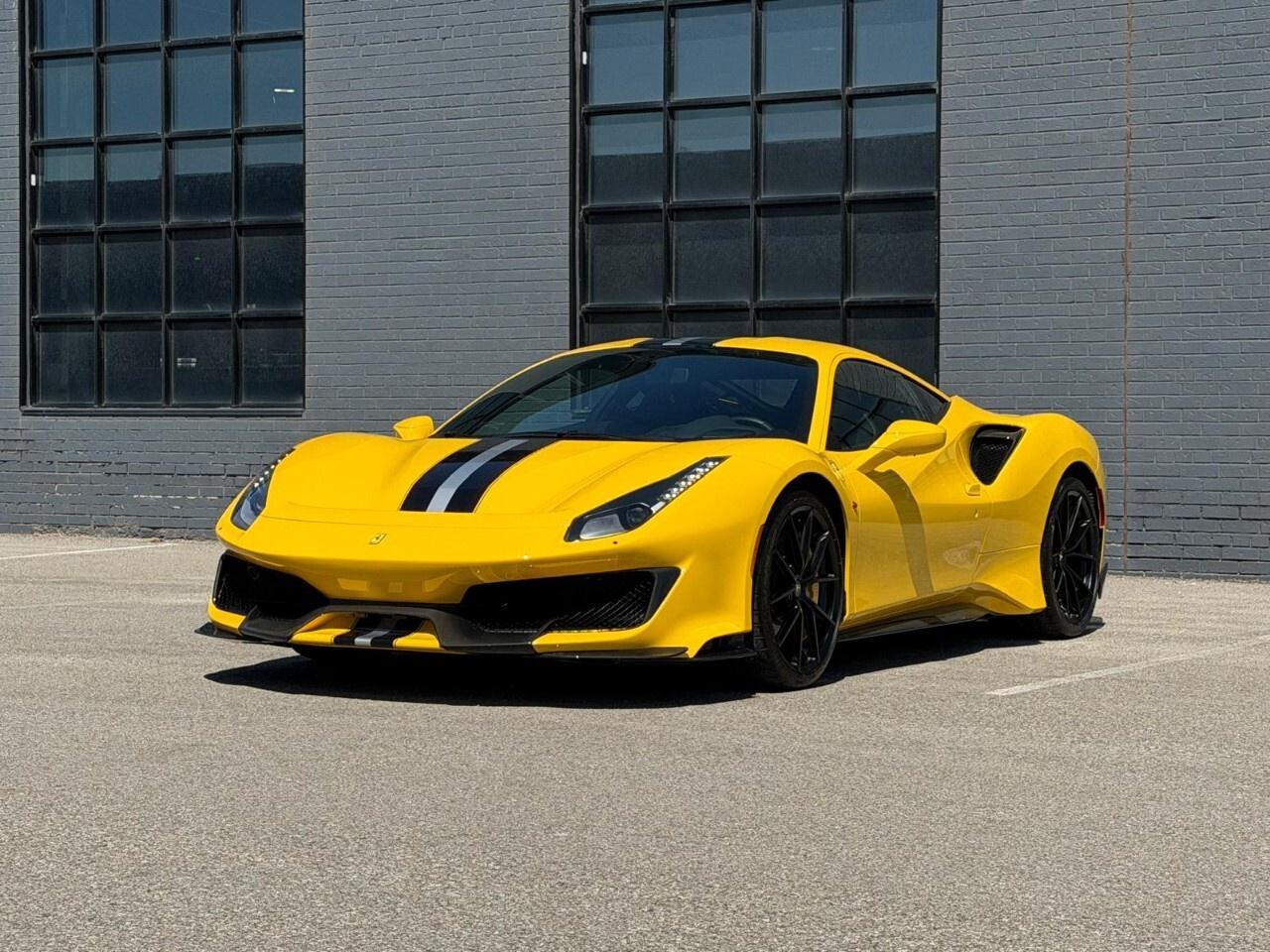 2019 Ferrari 488 Pista COUPE Photo