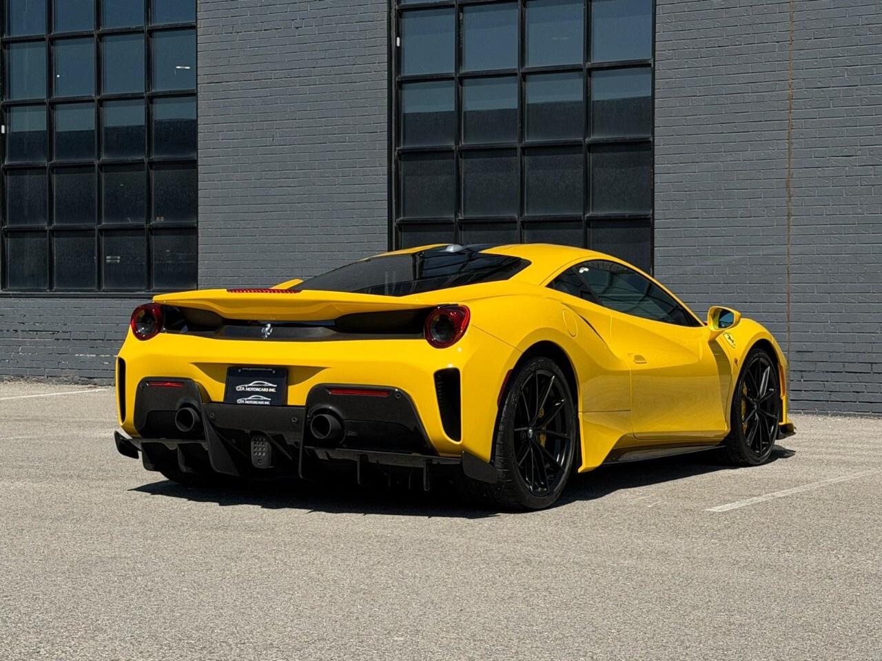2019 Ferrari 488 Pista COUPE Photo