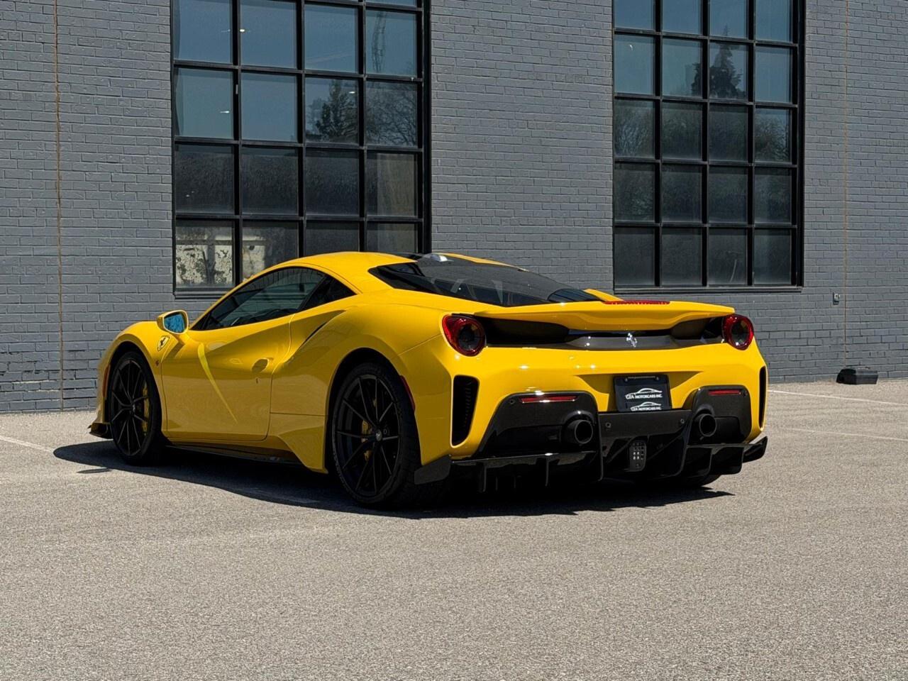 2019 Ferrari 488 Pista COUPE Photo