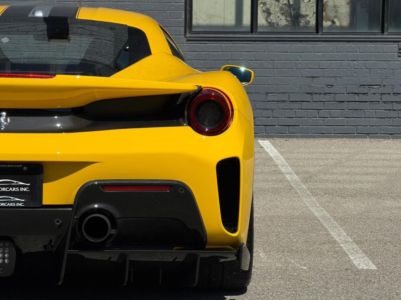 2019 Ferrari 488 Pista COUPE Photo