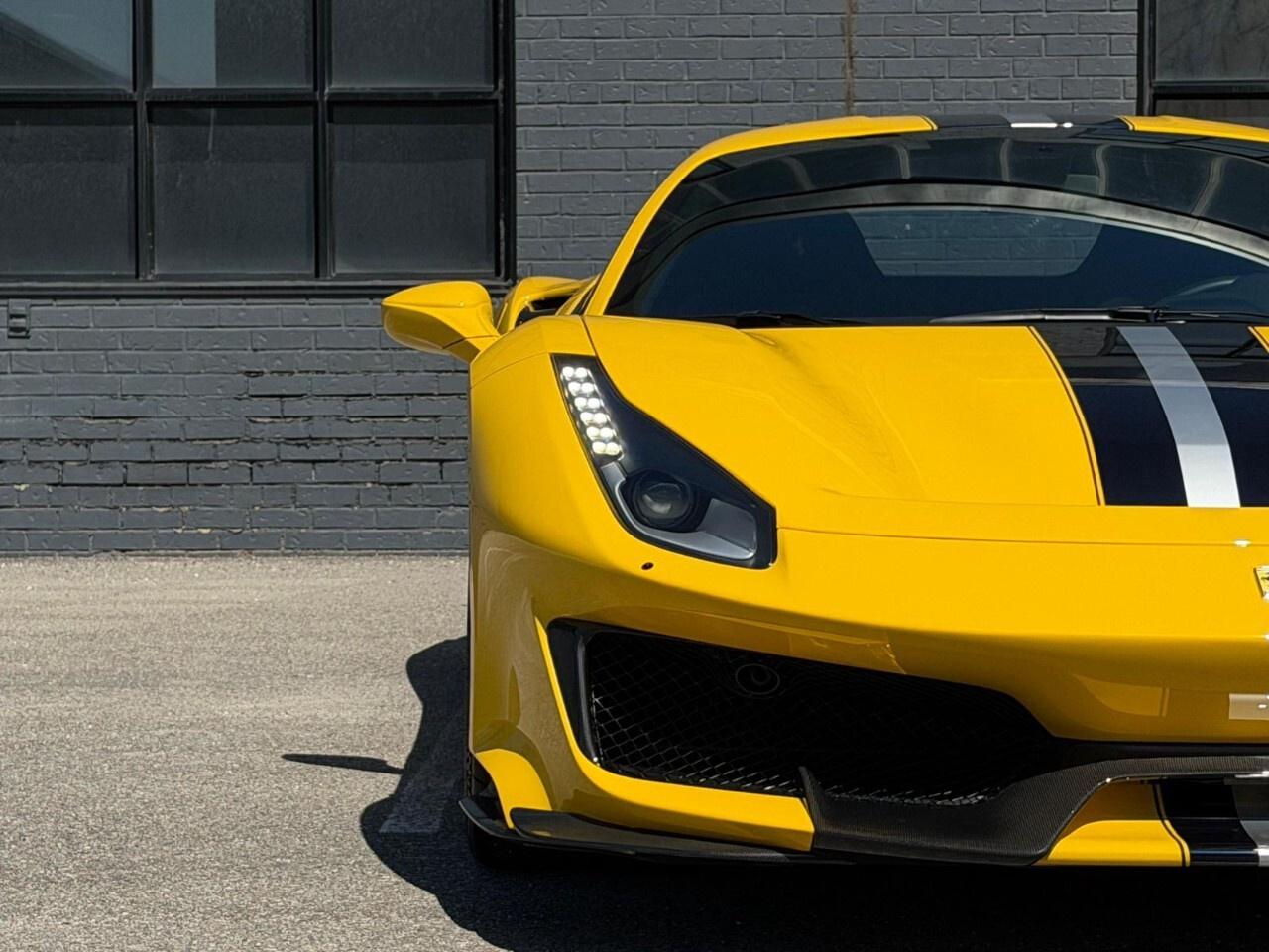 2019 Ferrari 488 Pista COUPE Photo