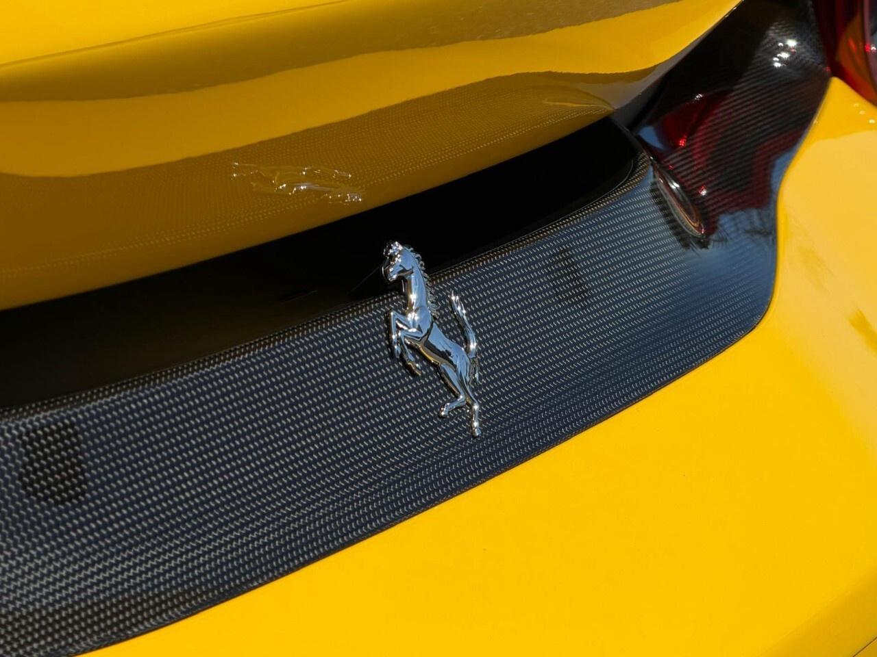 2019 Ferrari 488 Pista COUPE Photo