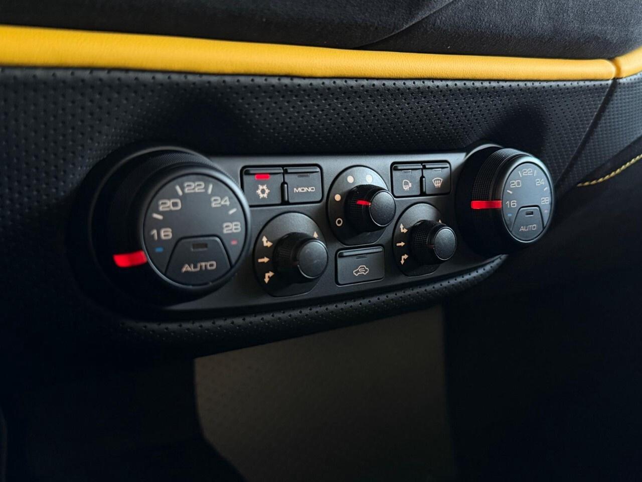2019 Ferrari 488 Pista COUPE Photo