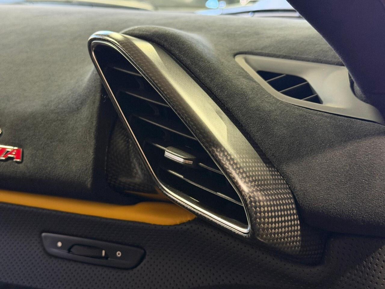 2019 Ferrari 488 Pista COUPE Photo