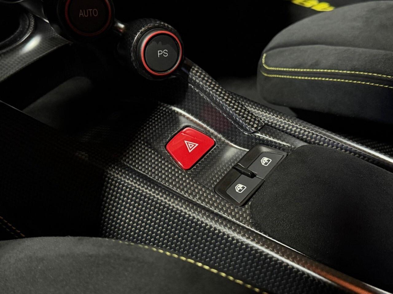 2019 Ferrari 488 Pista COUPE Photo