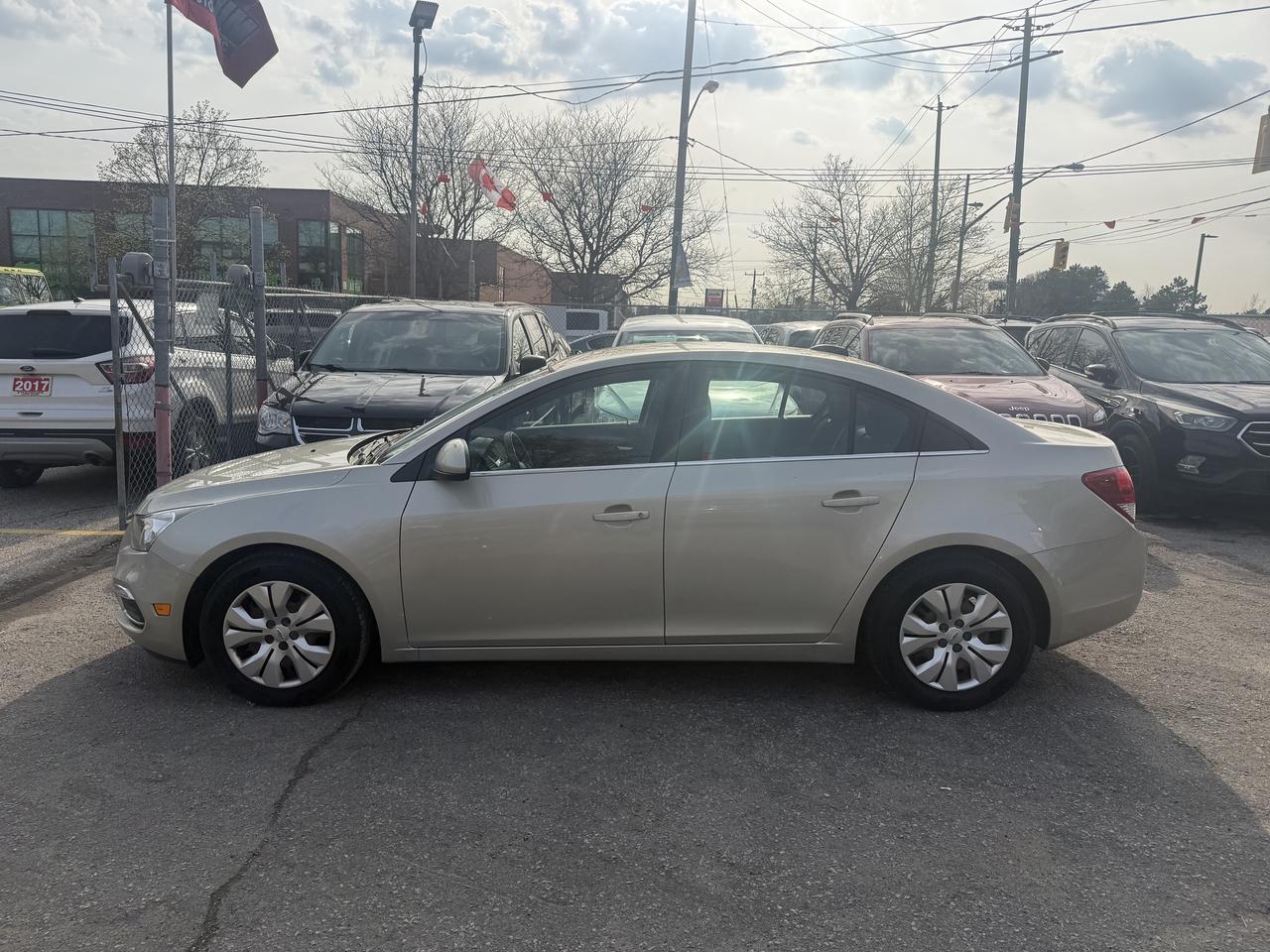 2016 Chevrolet Cruze *** 3 YEAR WARRANTY INCLUDED *** Photo2