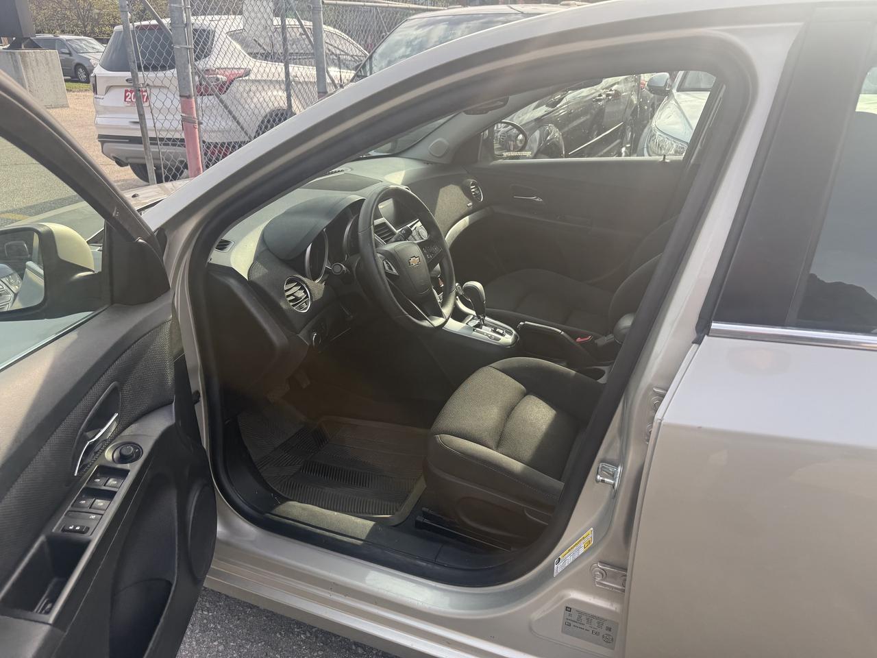 2016 Chevrolet Cruze *** 3 YEAR WARRANTY INCLUDED *** Photo
