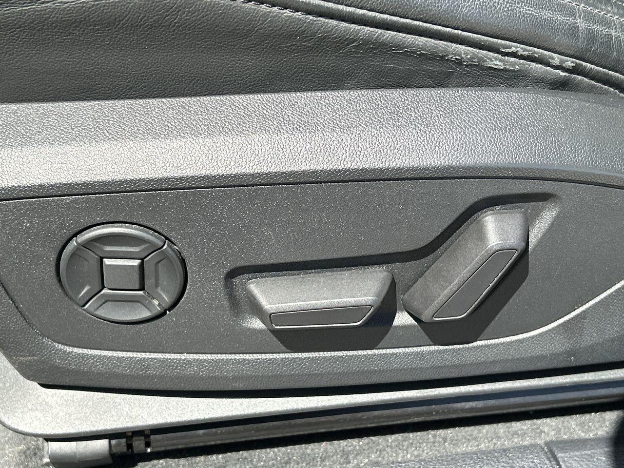 2021 Audi Q3 45 2.0T Komfort   One Owner Accident-Free Photo