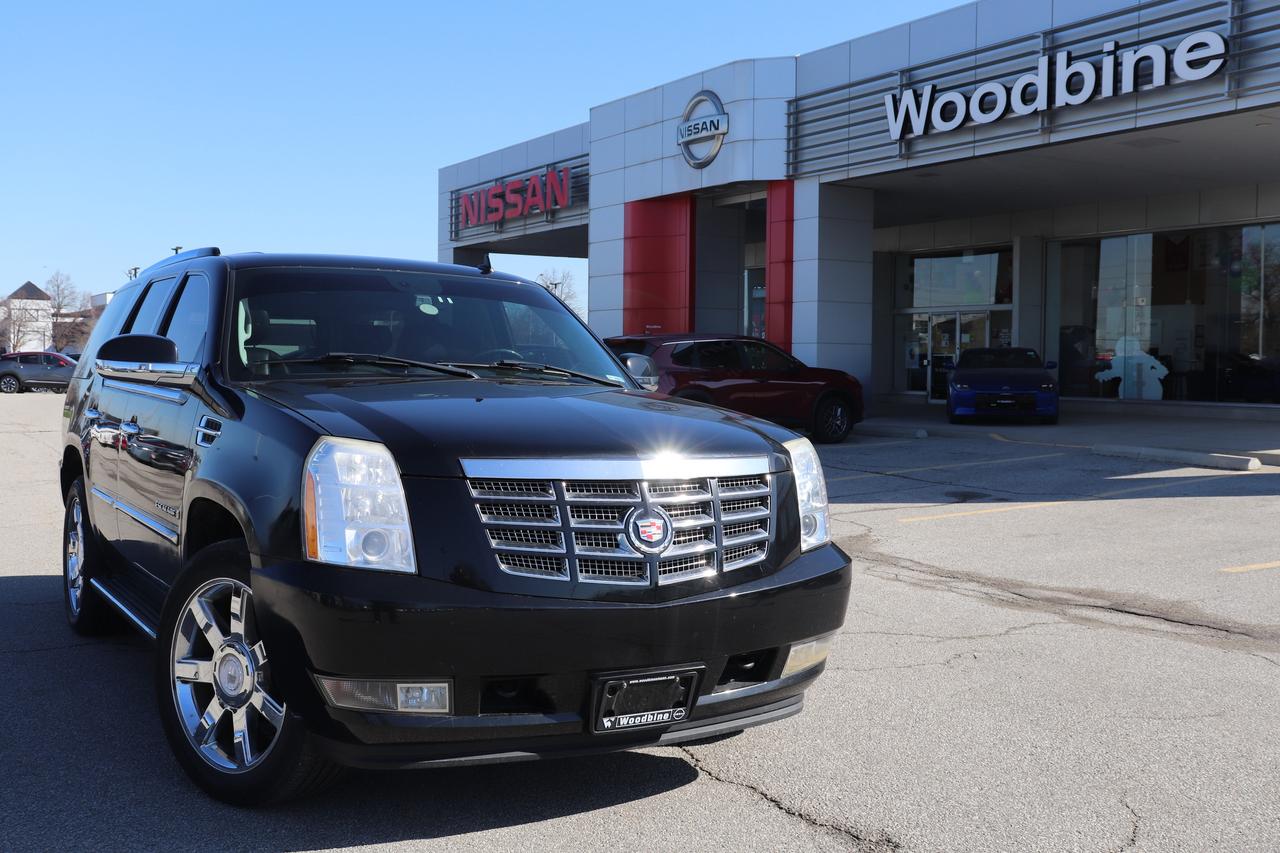 2008 Cadillac Escalade AWD 4DR Photo