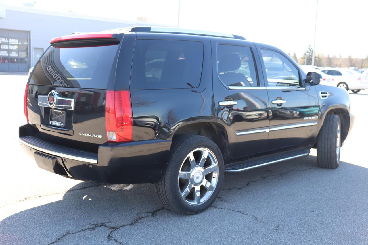 2008 Cadillac Escalade AWD 4DR Photo