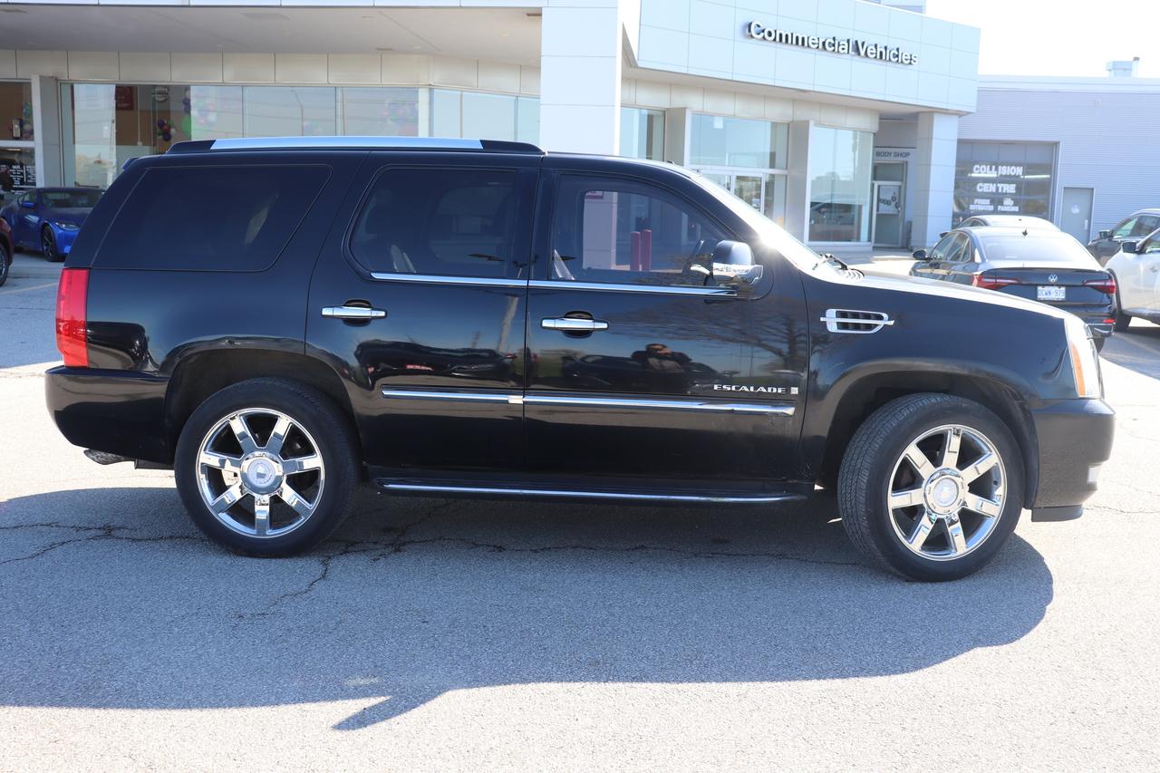 2008 Cadillac Escalade AWD 4DR Photo