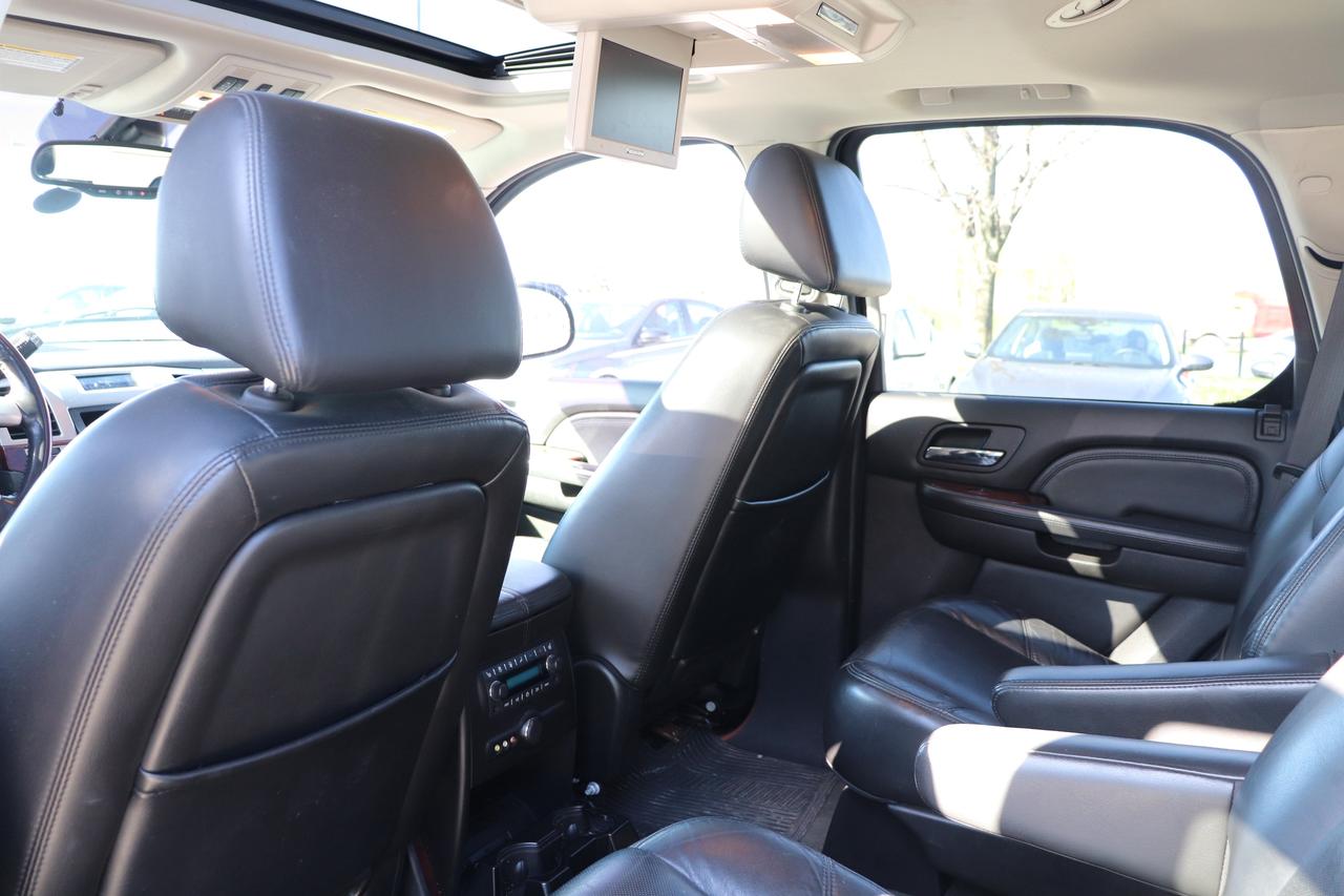 2008 Cadillac Escalade AWD 4DR Photo