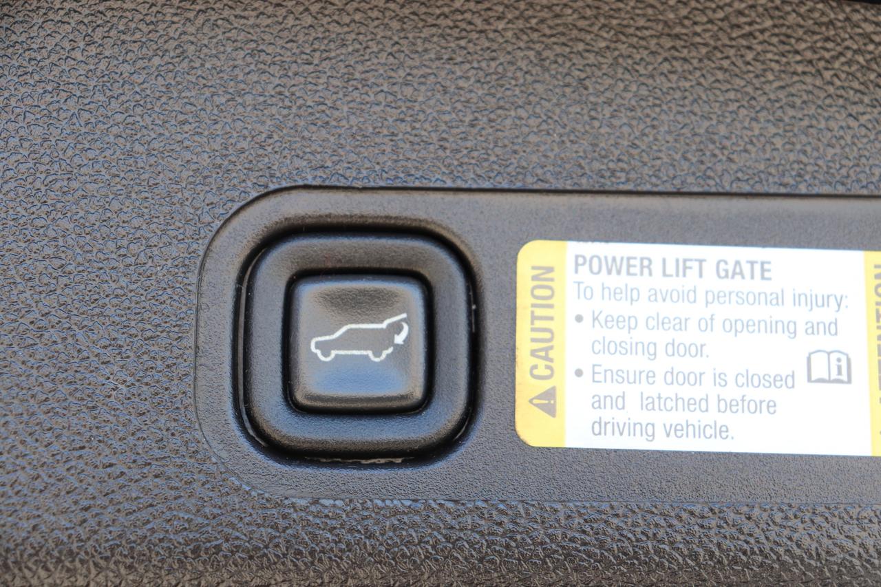 2008 Cadillac Escalade AWD 4DR Photo