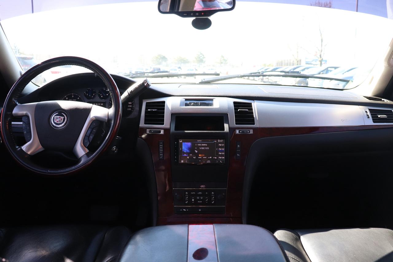 2008 Cadillac Escalade AWD 4DR Photo