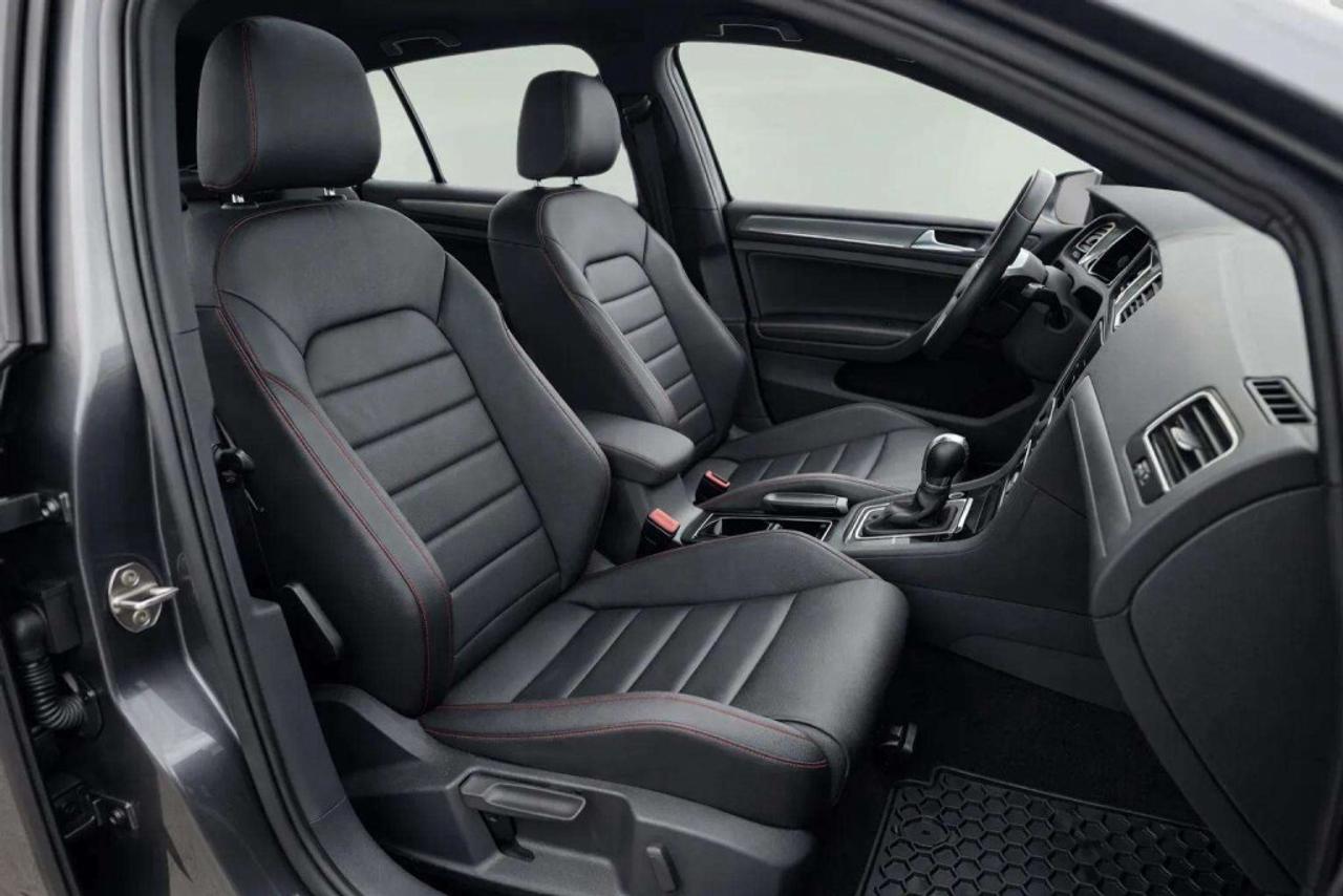 2019 Volkswagen Golf GTI Autobahn Photo