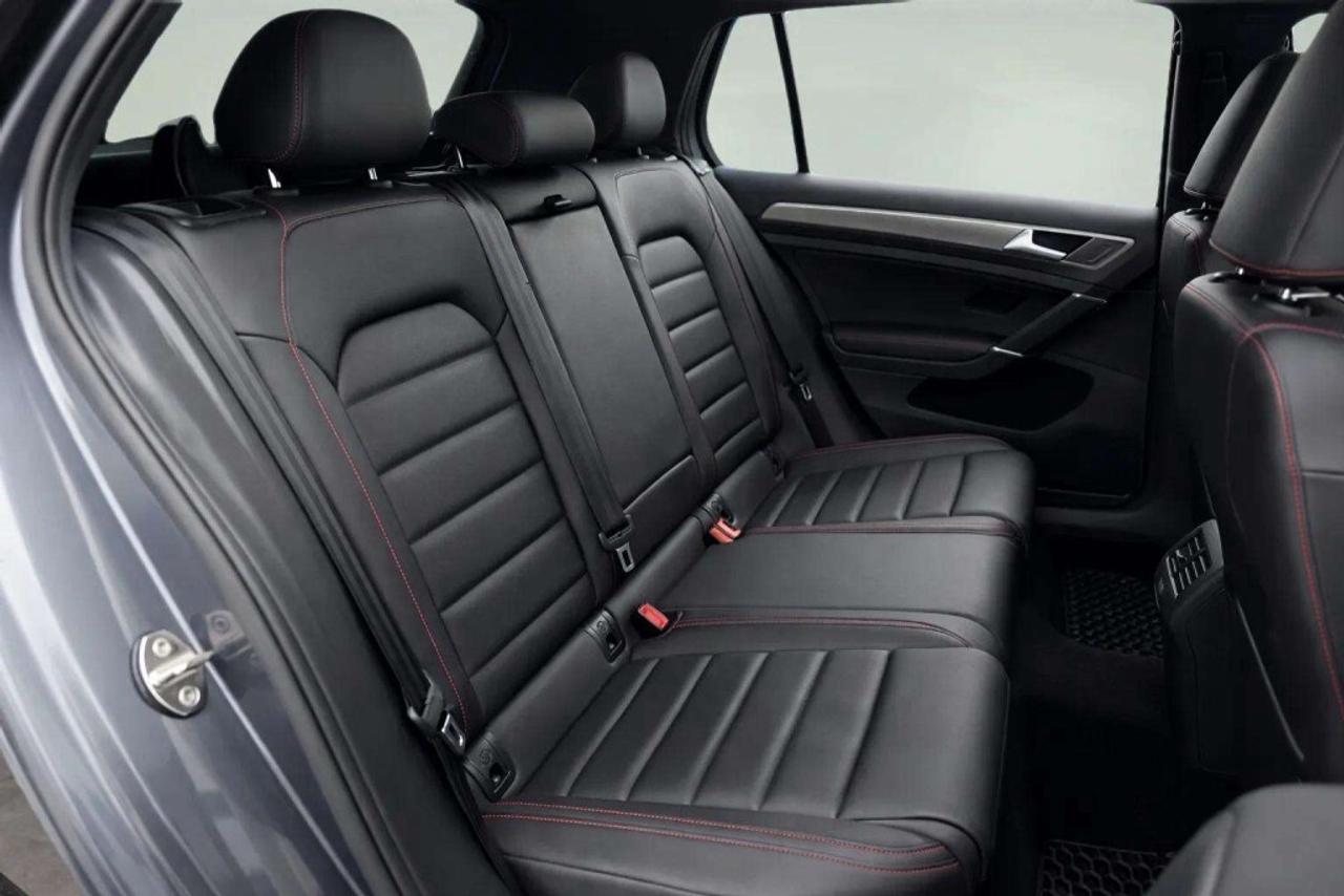 2019 Volkswagen Golf GTI Autobahn Photo