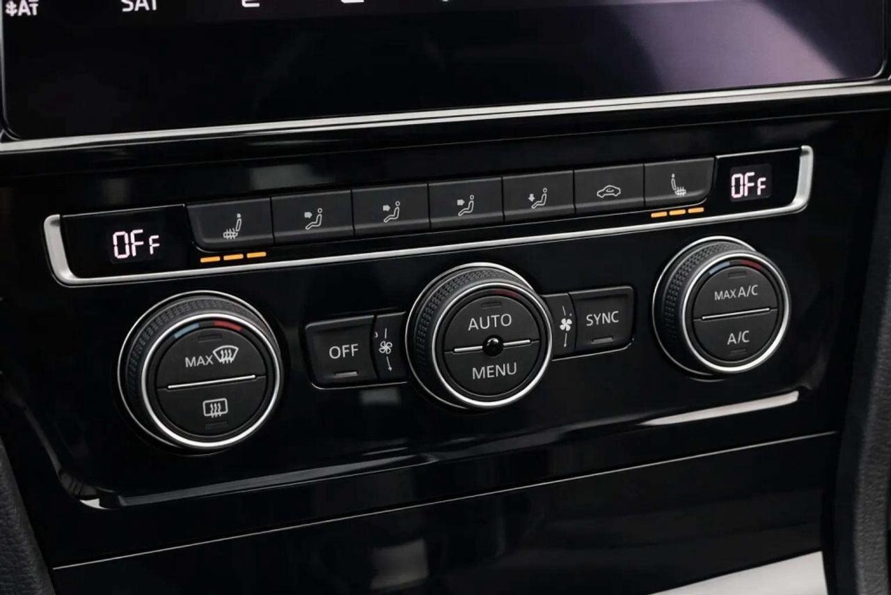2019 Volkswagen Golf GTI Autobahn Photo