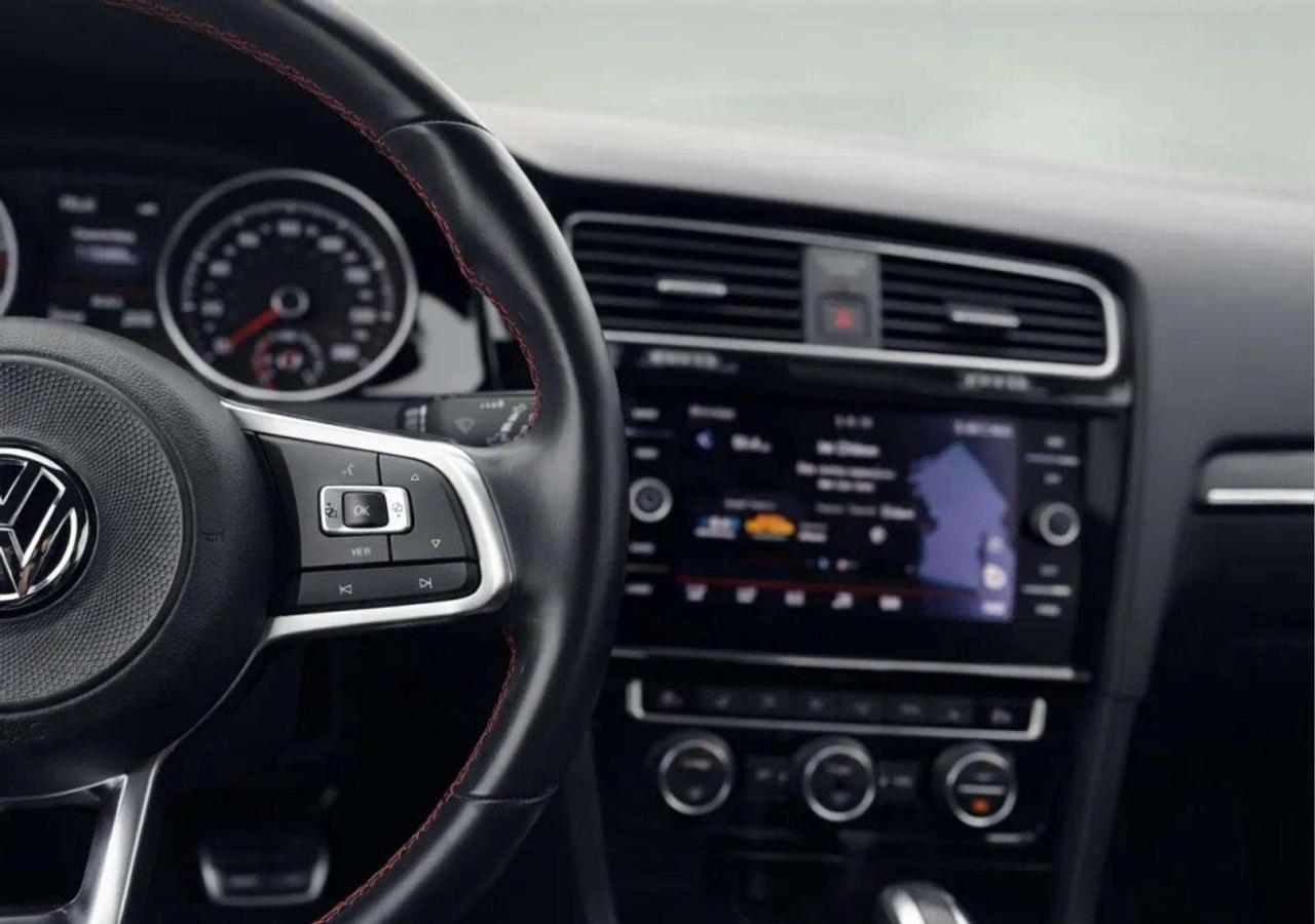 2019 Volkswagen Golf GTI Autobahn Photo
