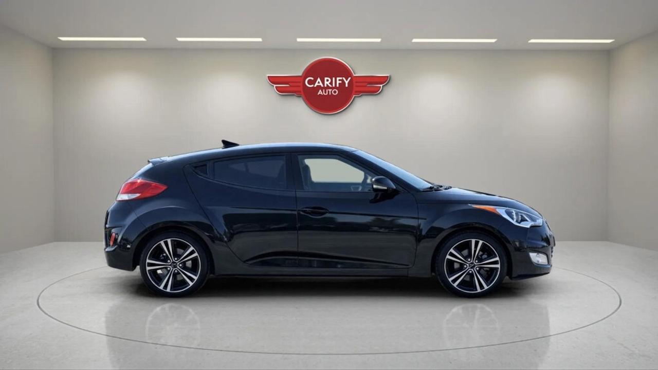 2017 Hyundai Veloster DCT Turbo Photo3