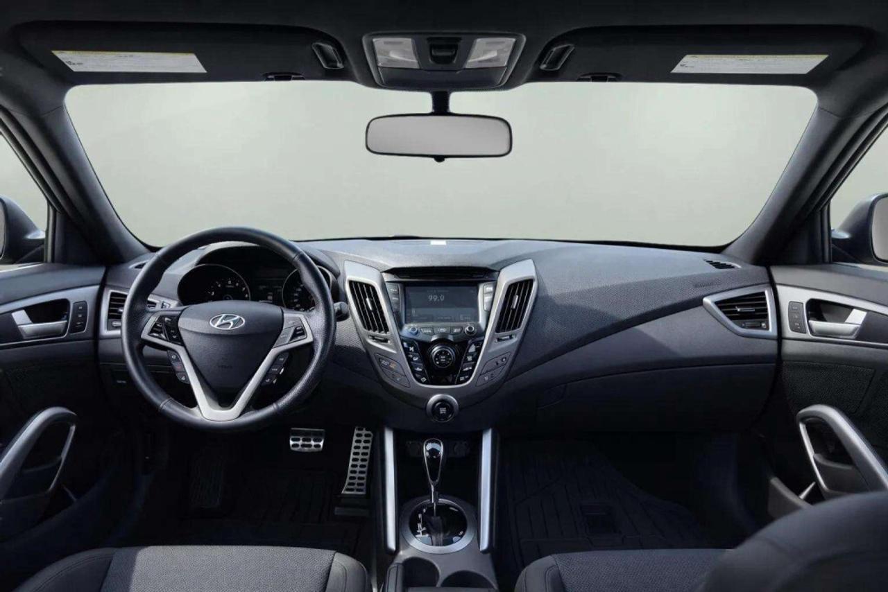 2017 Hyundai Veloster DCT Turbo Photo