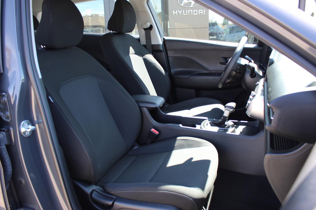 2024 Hyundai KONA Essential Photo