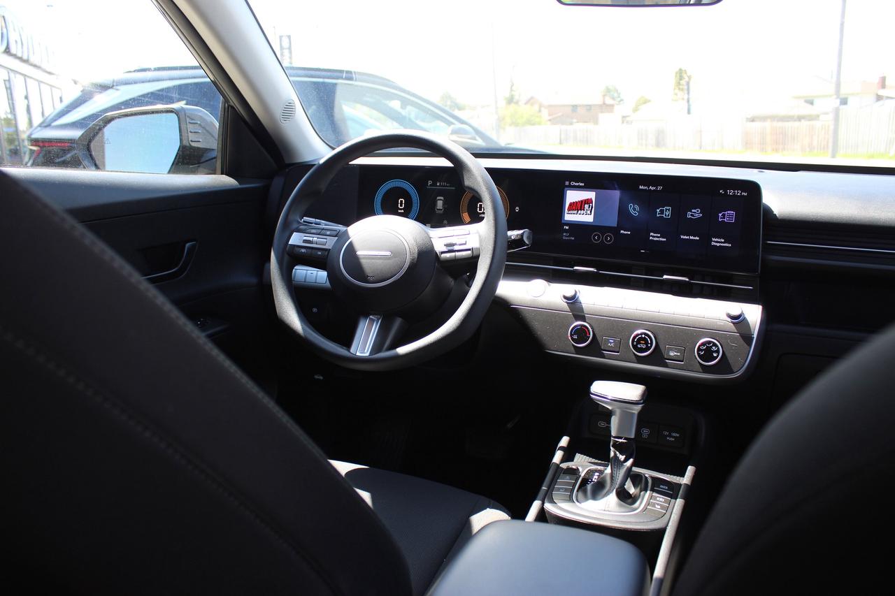 2024 Hyundai KONA Essential Photo