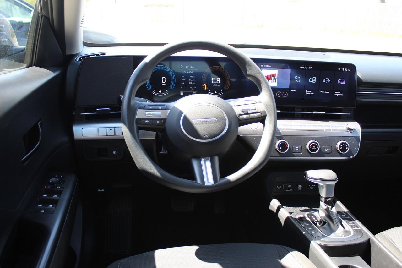 2024 Hyundai KONA Essential Photo