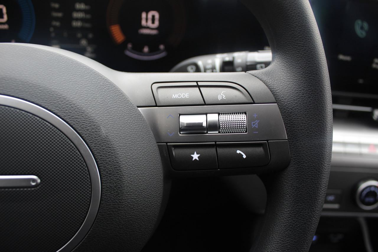 2024 Hyundai KONA Essential Photo