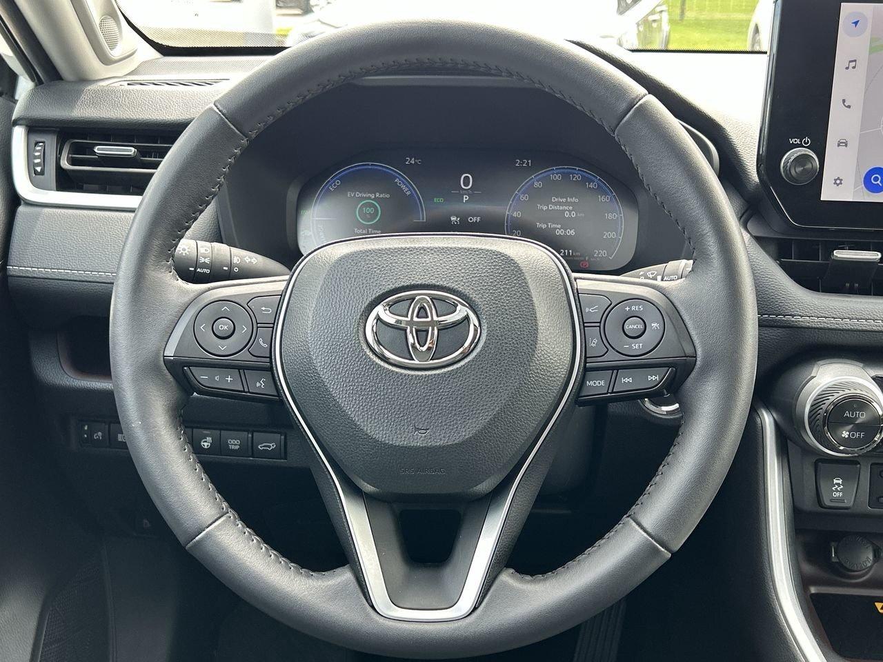 2024 Toyota RAV4 Hybrid Limited   Accident-Free Photo