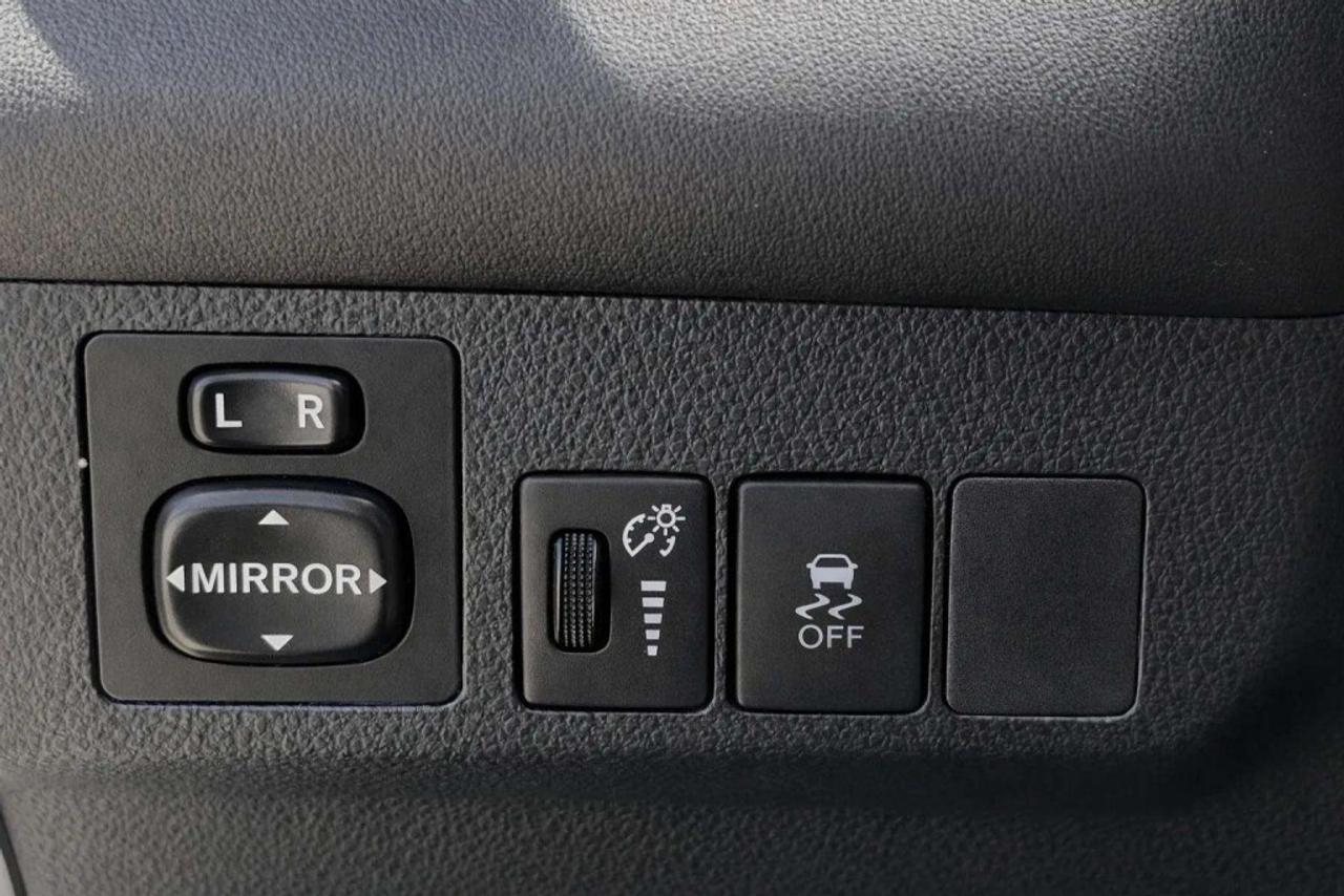 2015 Toyota RAV4 XLE Photo