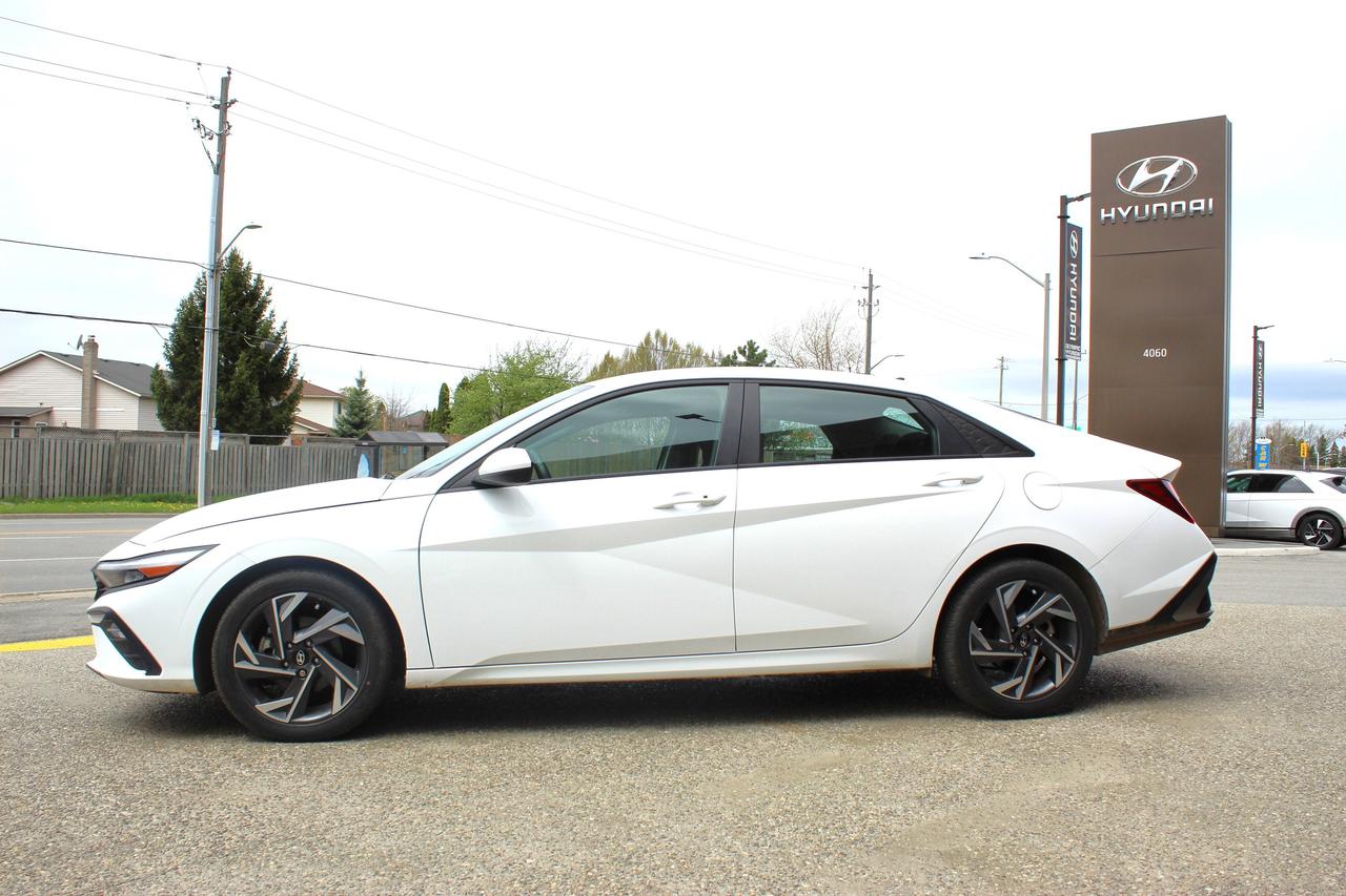 2024 Hyundai Elantra Preferred IVT w/Tech Pkg Photo2