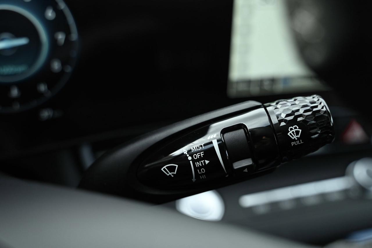 2024 Hyundai Elantra Preferred IVT w/Tech Pkg Photo