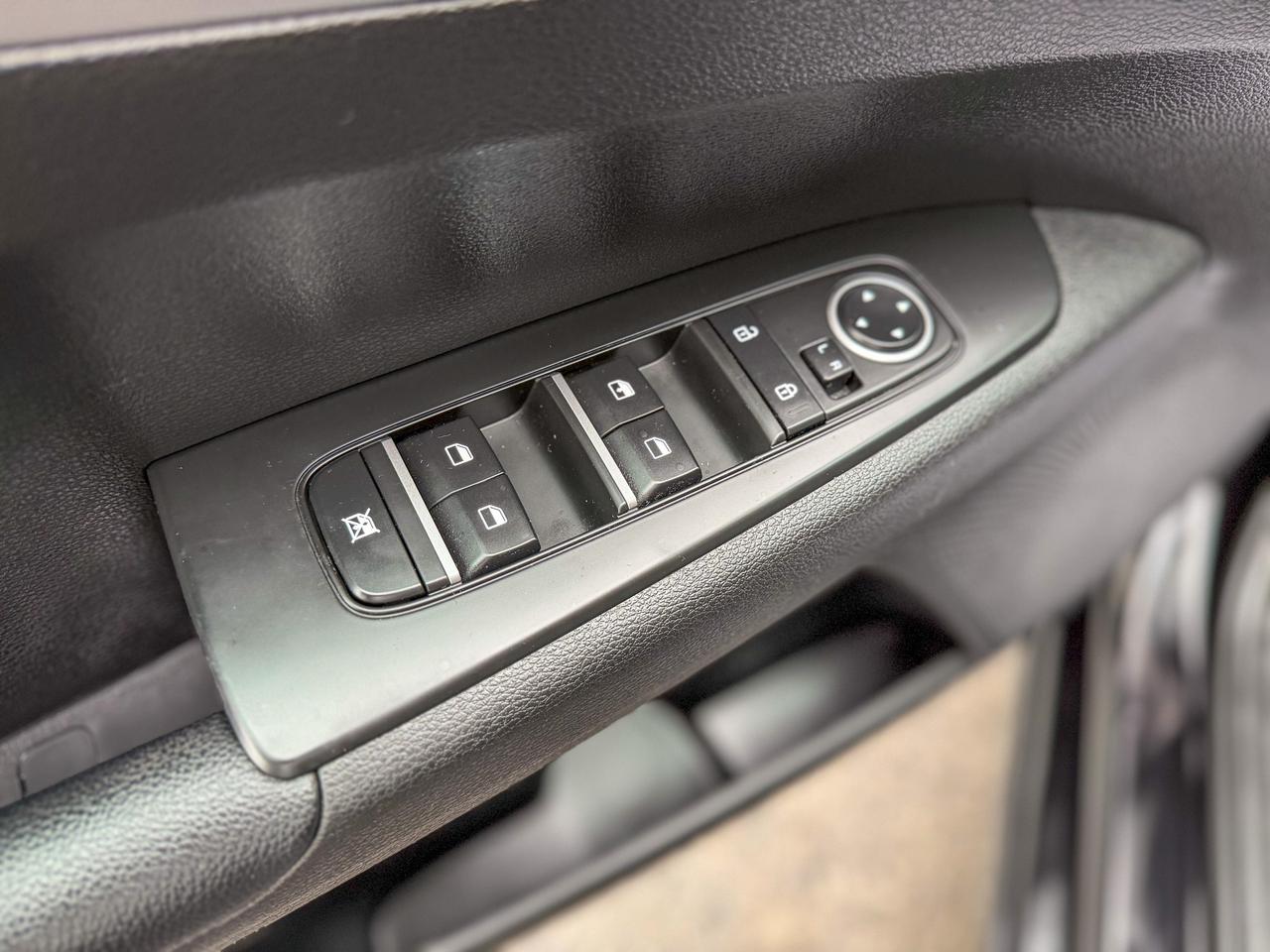 2023 Kia Forte LX/CAMERA/LOW KM/NO ACCIDENTS/1 OWNER/2.0 L Photo