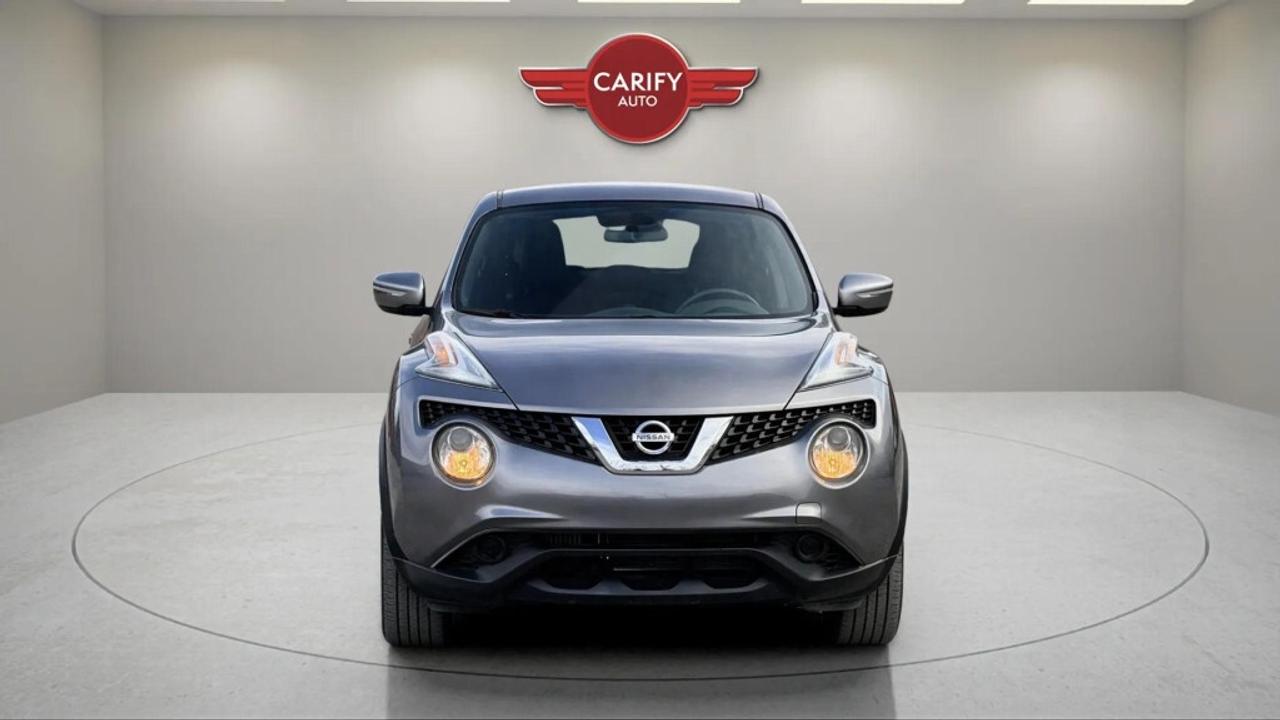 2016 Nissan Juke SV  All-wheel Drive Photo