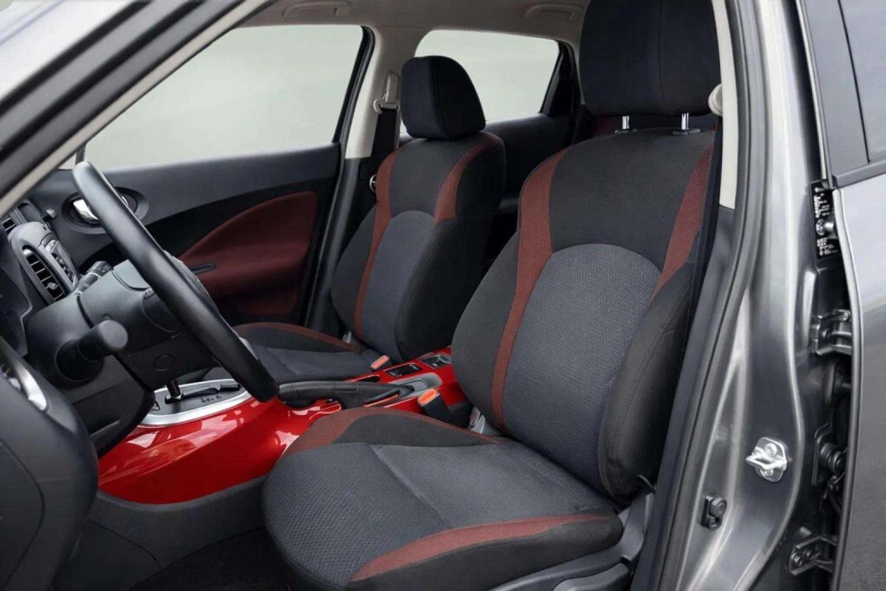 2016 Nissan Juke SV  All-wheel Drive Photo
