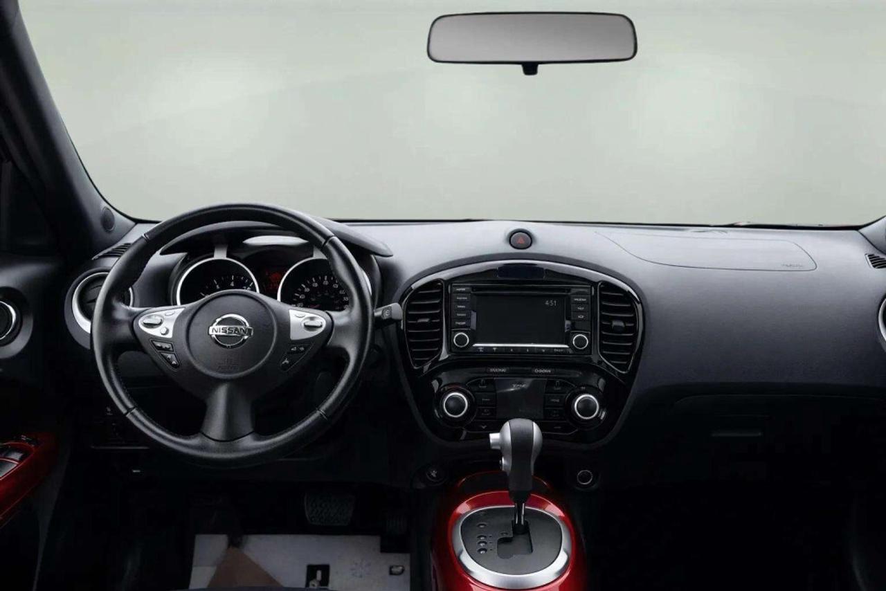2016 Nissan Juke SV  All-wheel Drive Photo